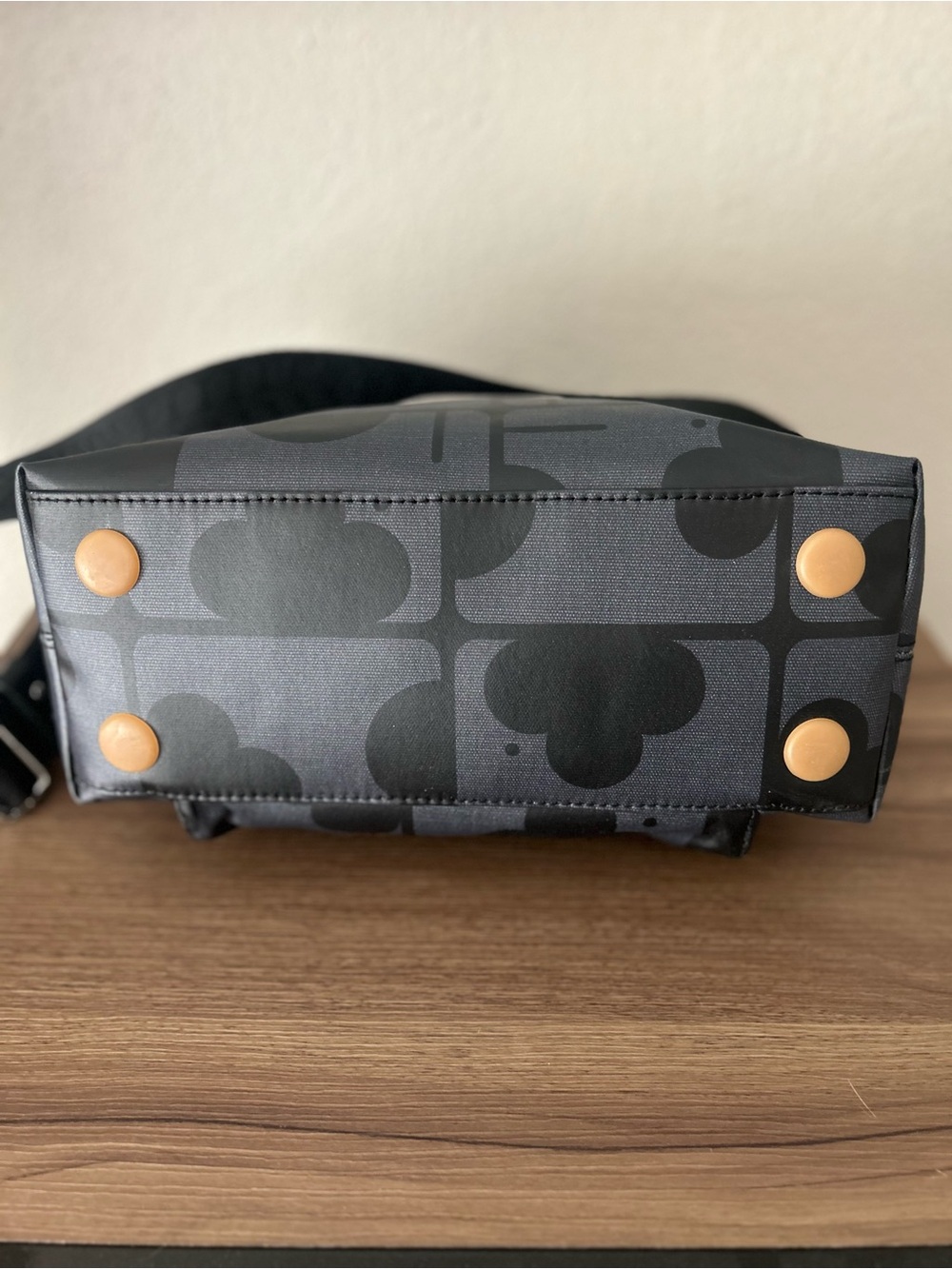 Orla Kiely coated cotton double strap hobo bag crossbody in elephant maze print - Picture 4 of 12